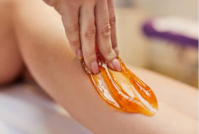 Depilace cukrovou pastou